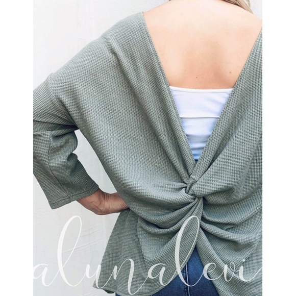 HADLEY Reversible Twist Top - olive - Picture 3 of 3